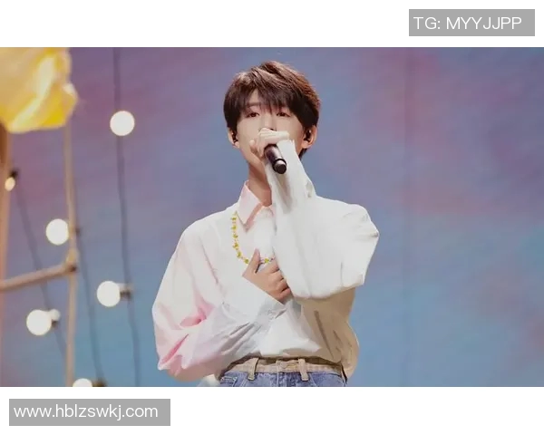 张泽禹最喜爱的足球明星是谁 他对偶像的独特看法与崇拜之情揭秘 张泽禹最喜爱的足球明星是谁 他对偶像的独特看法与崇拜之情揭秘