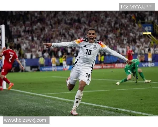 德国足球球星挑战时尚极限 穿搭女装展现独特魅力与个性 德国足球球星挑战时尚极限 穿搭女装展现独特魅力与个性